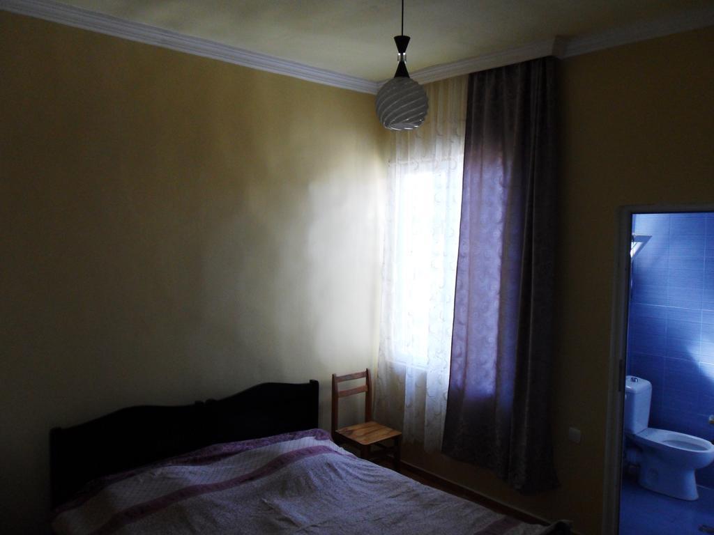 Guest House Nika Kobuleti Extérieur photo
