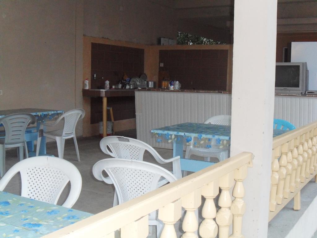 Guest House Nika Kobuleti Extérieur photo