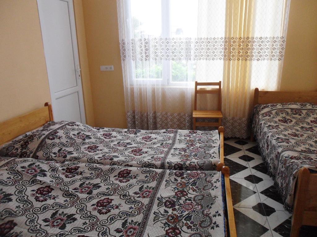 Guest House Nika Kobuleti Extérieur photo