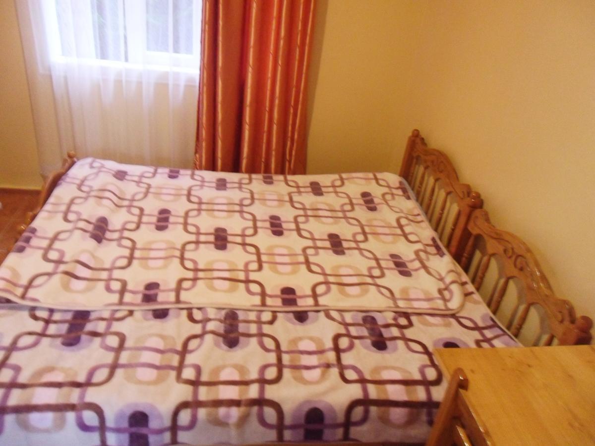 Guest House Nika Kobuleti Extérieur photo