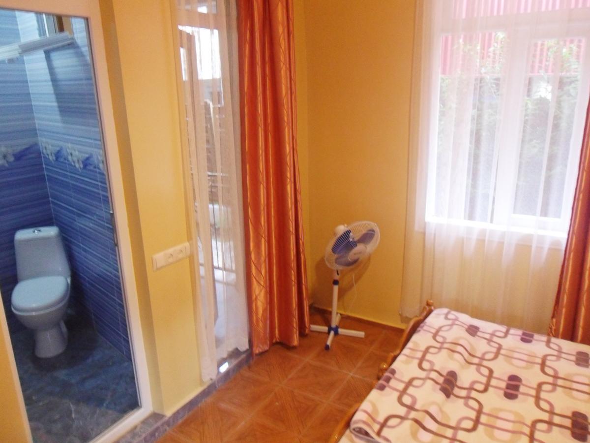 Guest House Nika Kobuleti Extérieur photo