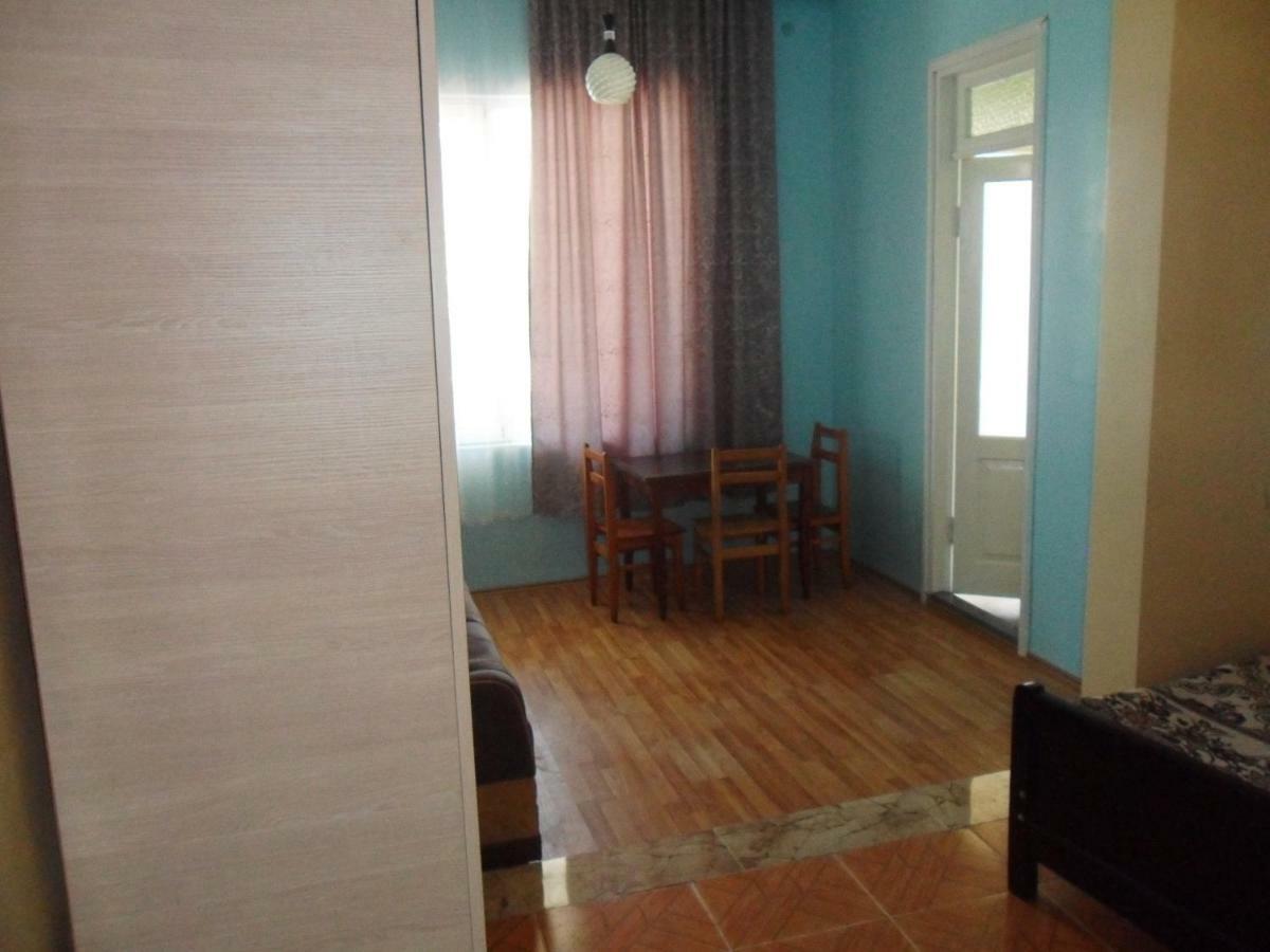 Guest House Nika Kobuleti Extérieur photo