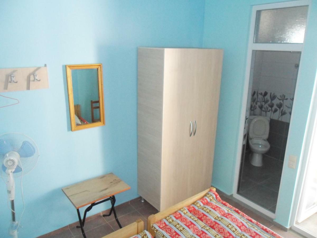 Guest House Nika Kobuleti Extérieur photo