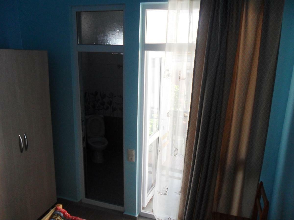 Guest House Nika Kobuleti Extérieur photo
